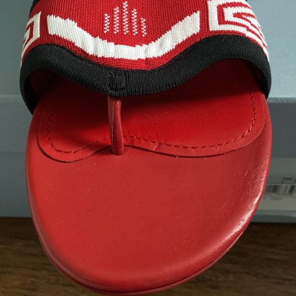 NWT,with box shoe bag.Size 38 1/2 Color Red white and black - Picture 8 of 10